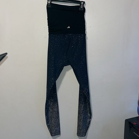 EXCELLENT CONDITION BEYOND THE BUMP SPACE DYE BY BEYOND YOGA SMALL NAVY LEGGINGS - Picture 2 of 8